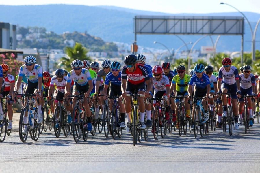 Binlerce Bisikletli Bodrum’da Pedallara Bastı 